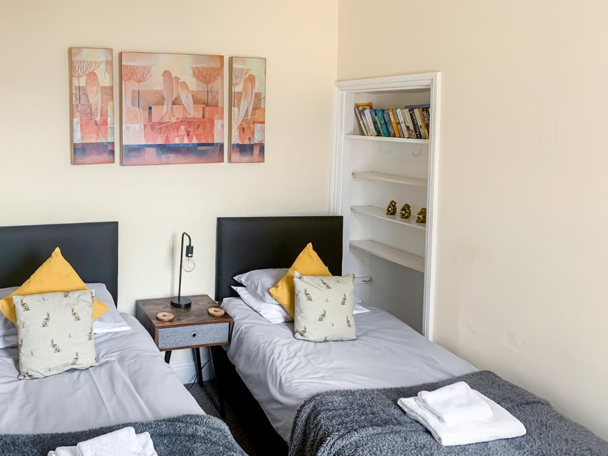 Waverley Lodge - Quaint Victorian Home With Free Parking York Buitenkant foto