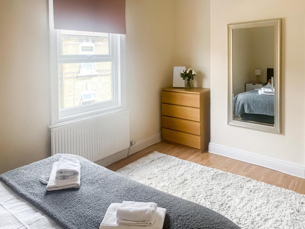 Waverley Lodge - Quaint Victorian Home With Free Parking York Buitenkant foto